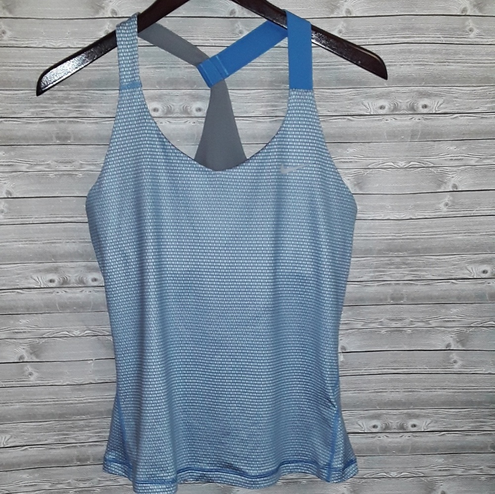 Nike top
